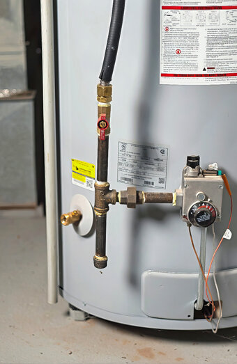 https://highgatehotwater.com.au/uploads/2025/06/gas-hot-water-system-65811.jpg