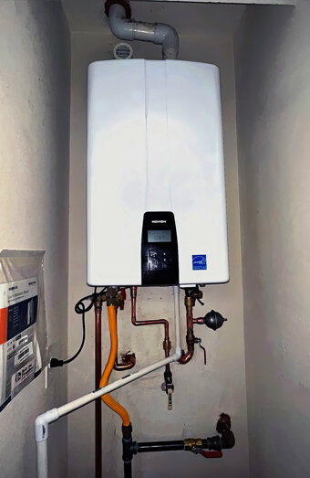 https://highgatehotwater.com.au/uploads/2025/06/thermostatic-water-systems-37047.jpg